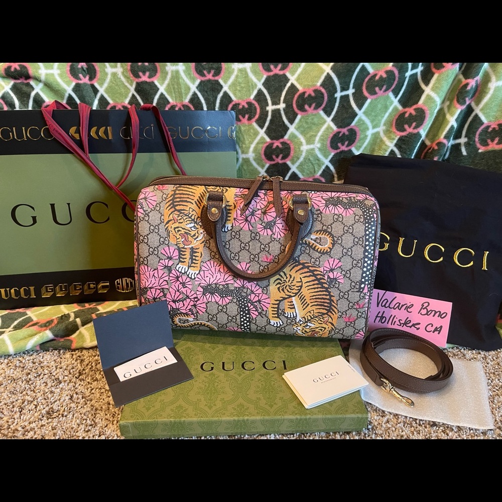 Extremely RARE TO FIND Authentic Limited Edition GUCCI BENGA TIGER BOSTON BAG
